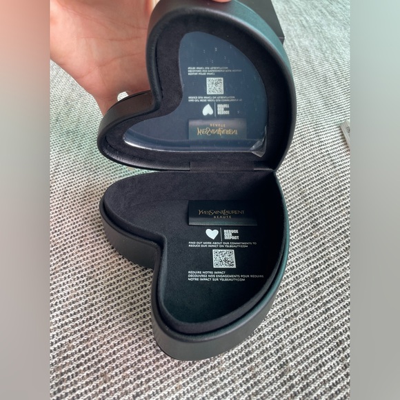 Yves Saint Laurent Black Heart Vanity Box - Picture 6 of 12